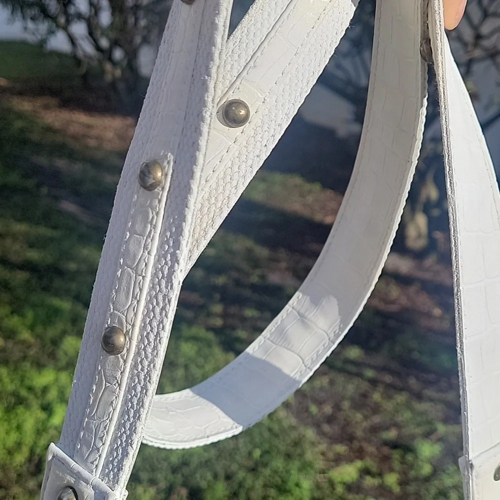 Mary Frances Camera Crossbody - Picture 14 of 15